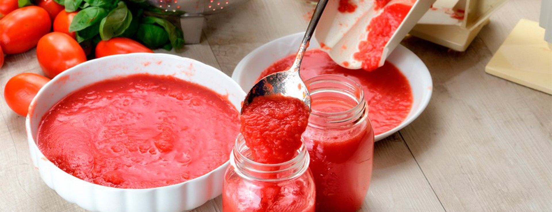 Fare le bottiglie di pomodoro: la tradizione abruzzese